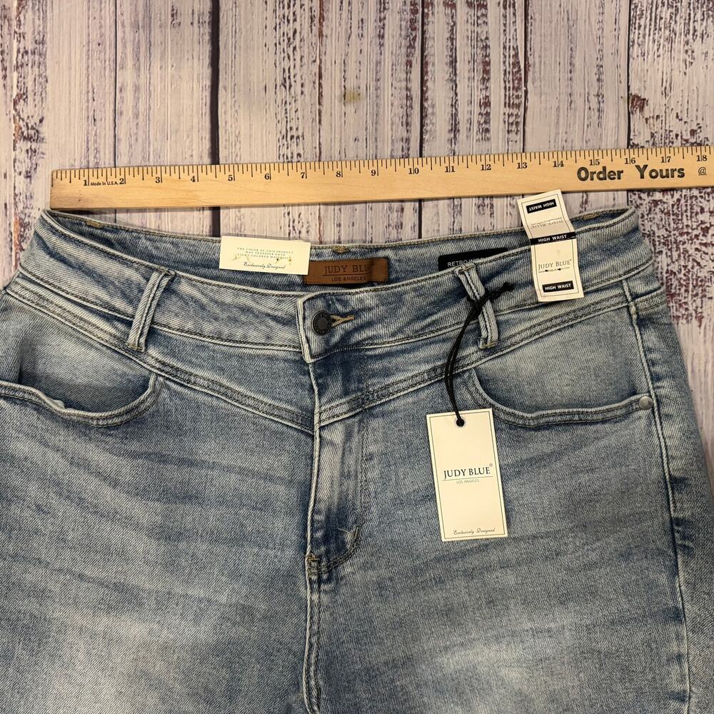 Judy Blue Women's Plus 16W NWT High Waist Retro Wide Fit Medium Wash Jeans - Picture 12 of 14